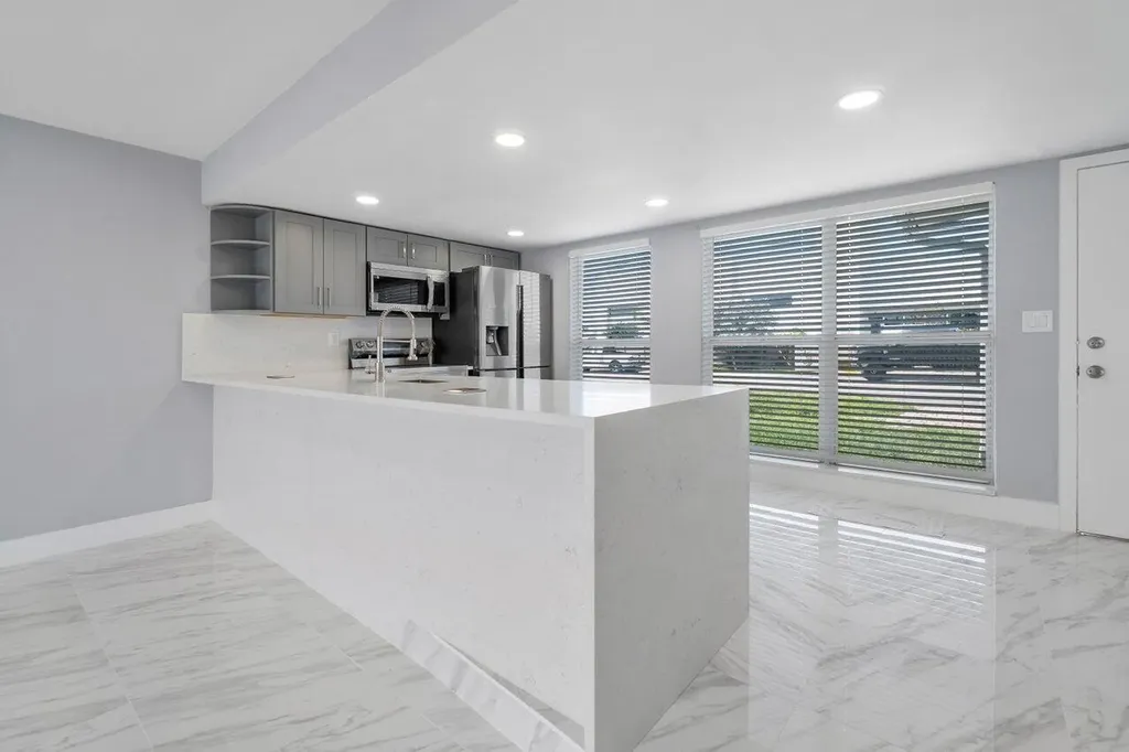 708-710 NE 23rd Avenue Pompano Beach FL 33062