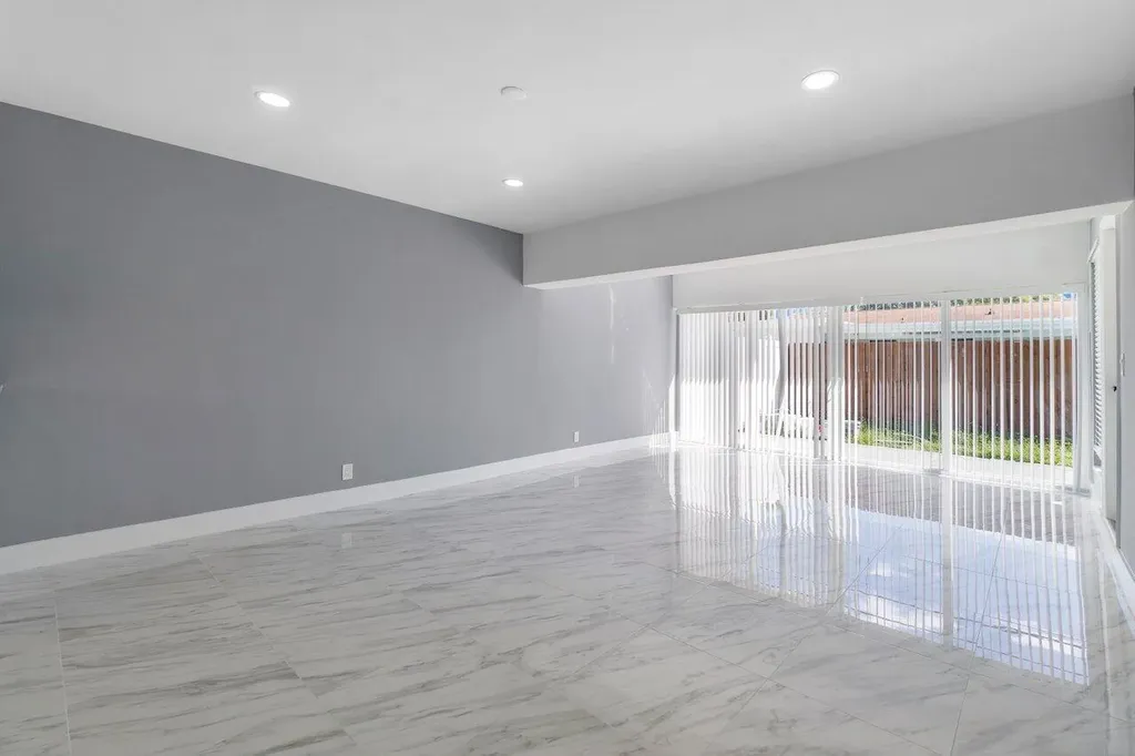 708-710 NE 23rd Avenue Pompano Beach FL 33062