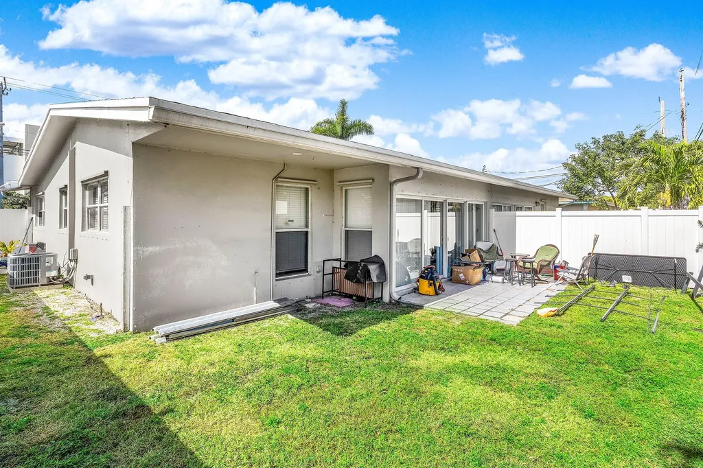 708-710 NE 23rd Avenue Pompano Beach FL 33062