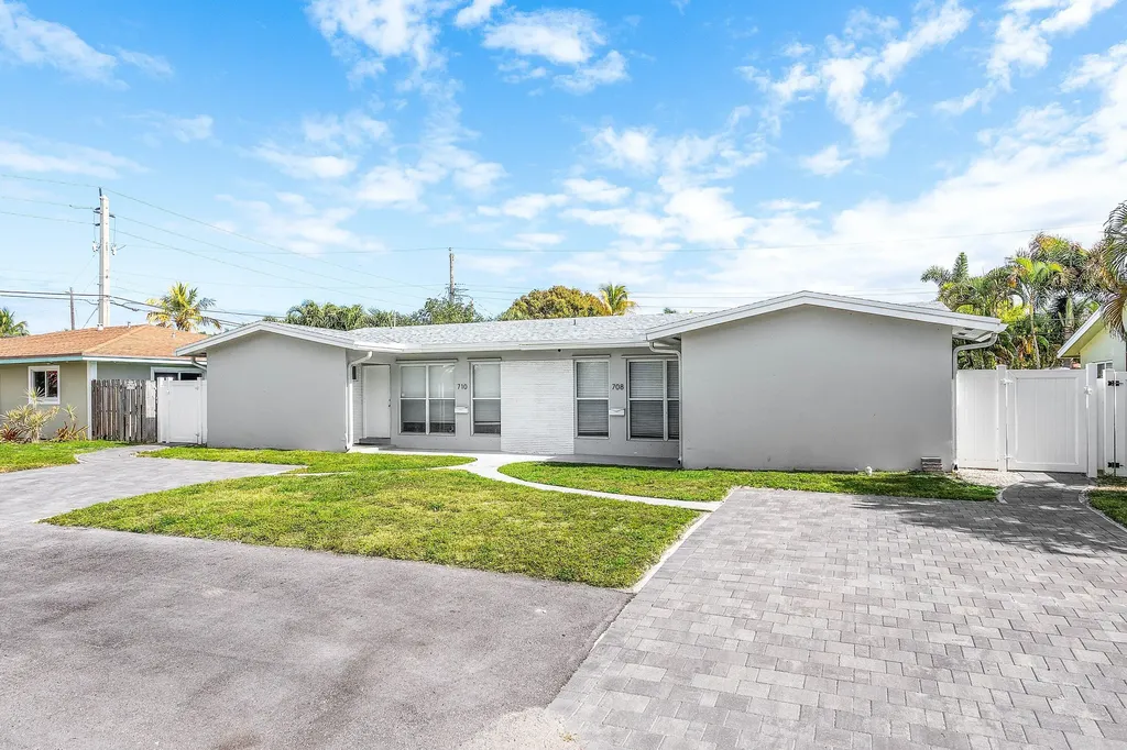 708-710 NE 23rd Avenue Pompano Beach FL 33062