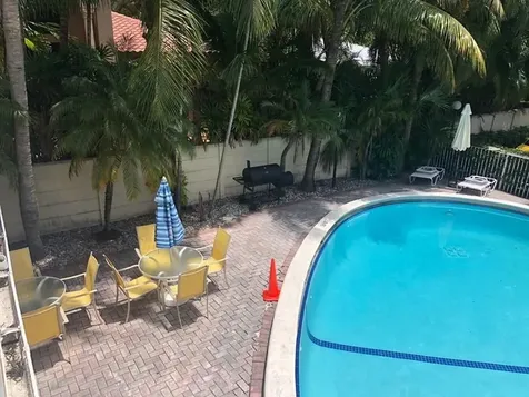 2424 SE 17th Street Fort Lauderdale FL 33316