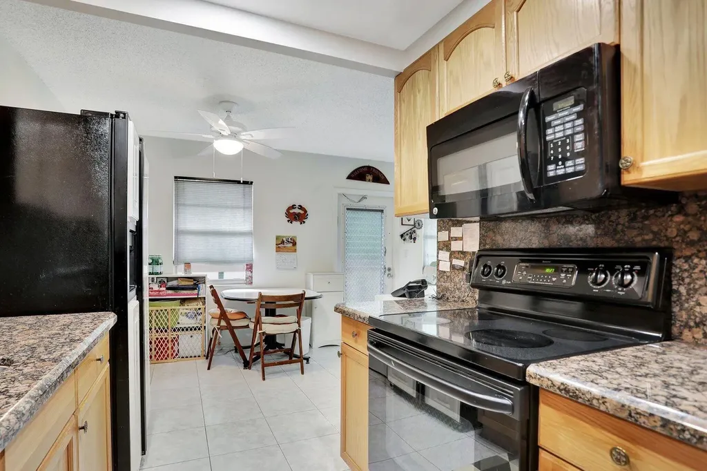 4076 Newport Q Deerfield Beach FL 33442