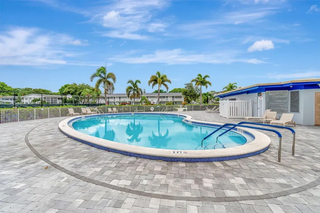 4076 Newport Q Deerfield Beach FL 33442