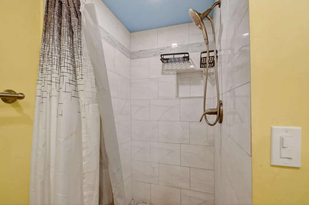 743 Burgundy P Delray Beach FL 33484