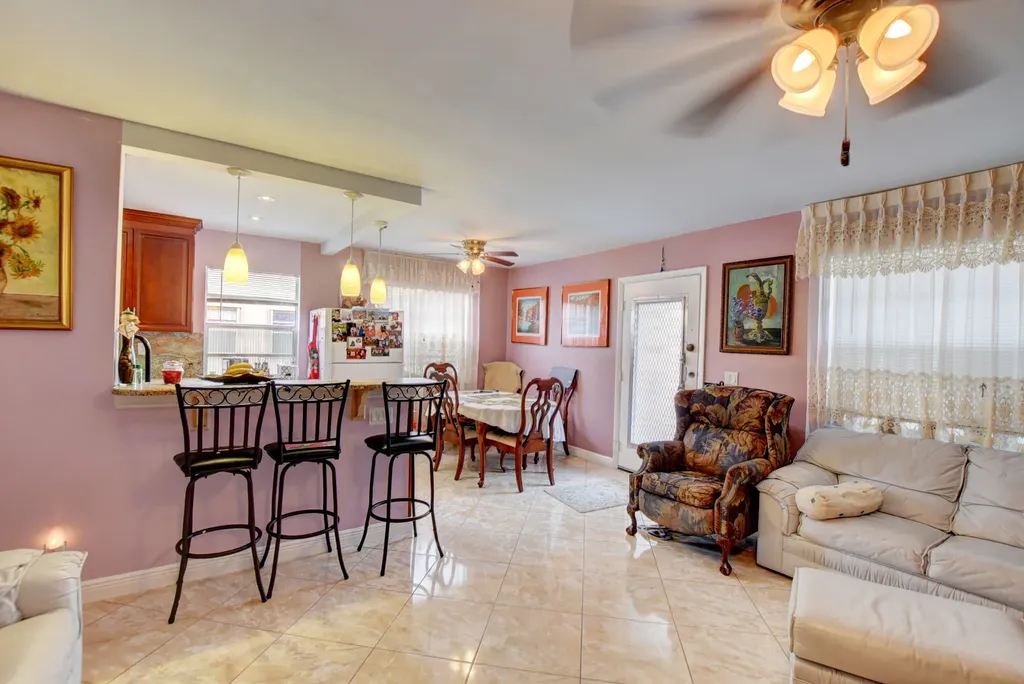 138 Flanders C Delray Beach FL 33484
