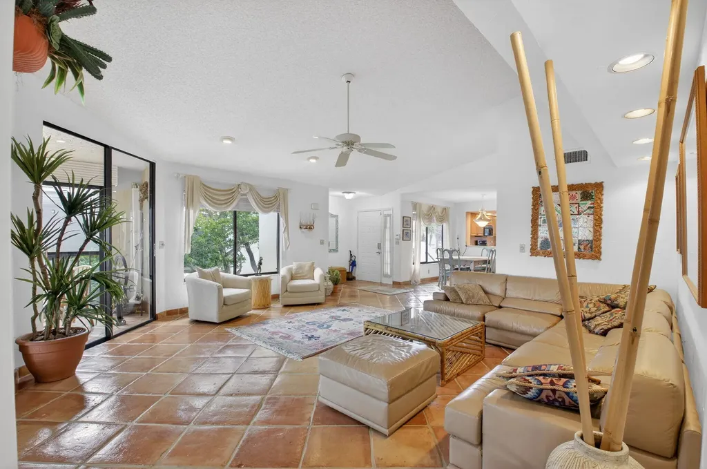7320 Clunie Place Delray Beach FL 33446