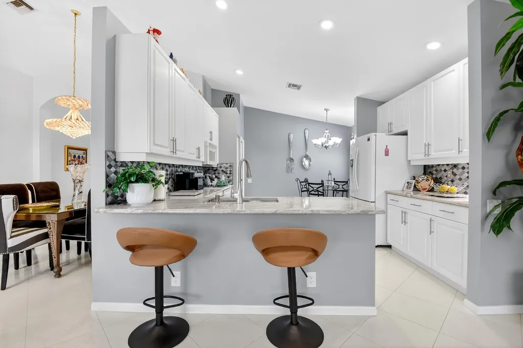5050 Polly Park Lane Boynton Beach FL 33437