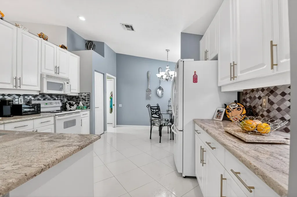 5050 Polly Park Lane Boynton Beach FL 33437