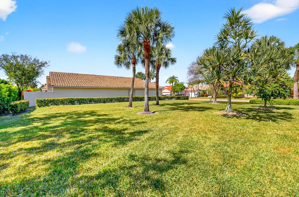 5050 Polly Park Lane Boynton Beach FL 33437
