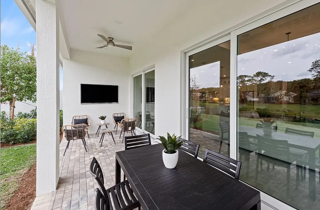9665 Chora Tunnel Way Lake Worth FL 33467