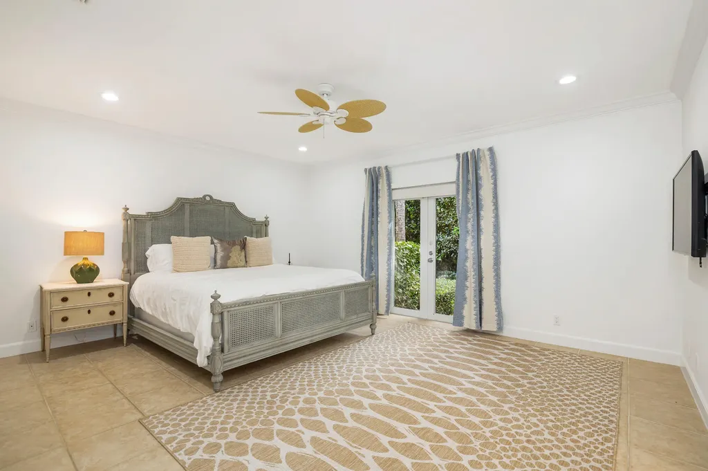 230 Osceola Way Palm Beach FL 33480