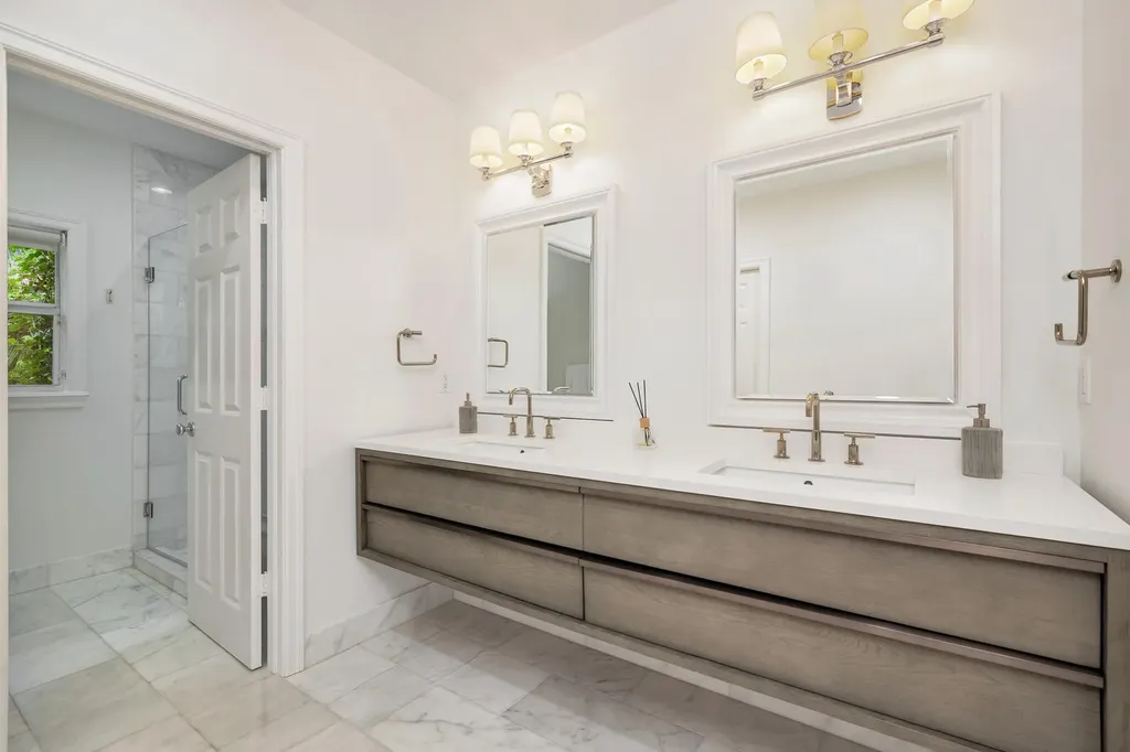 230 Osceola Way Palm Beach FL 33480