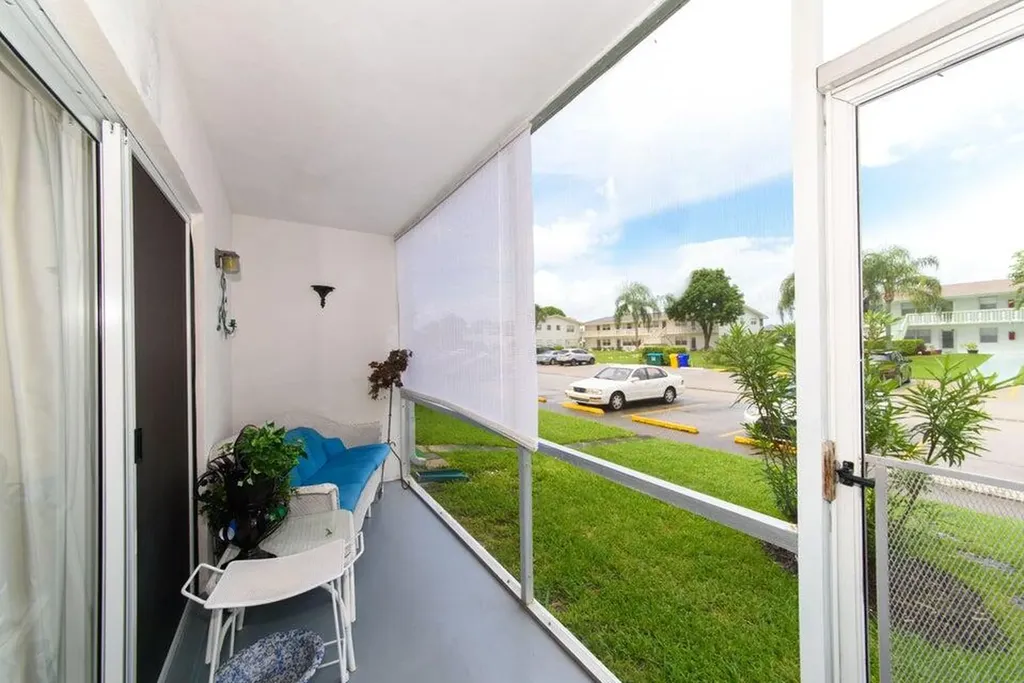 59 Bedford C West Palm Beach FL 33417