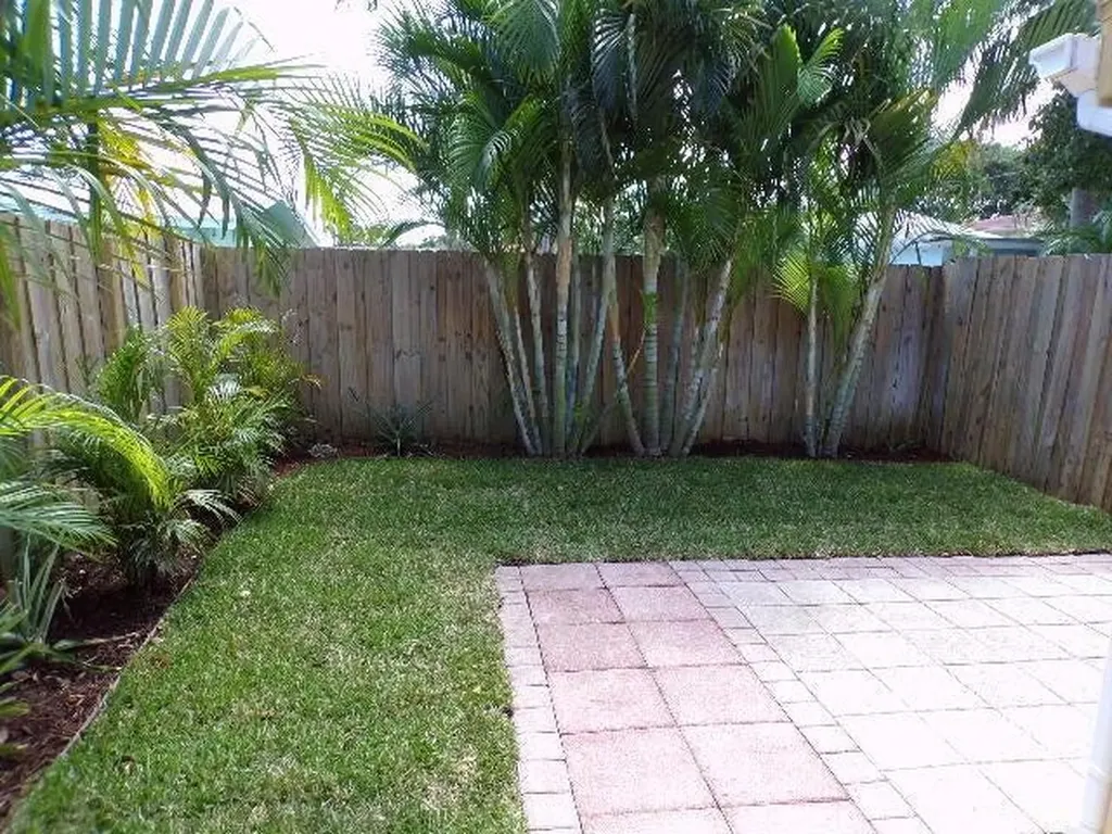 2210 NE 36th Street Lighthouse Point FL 33064