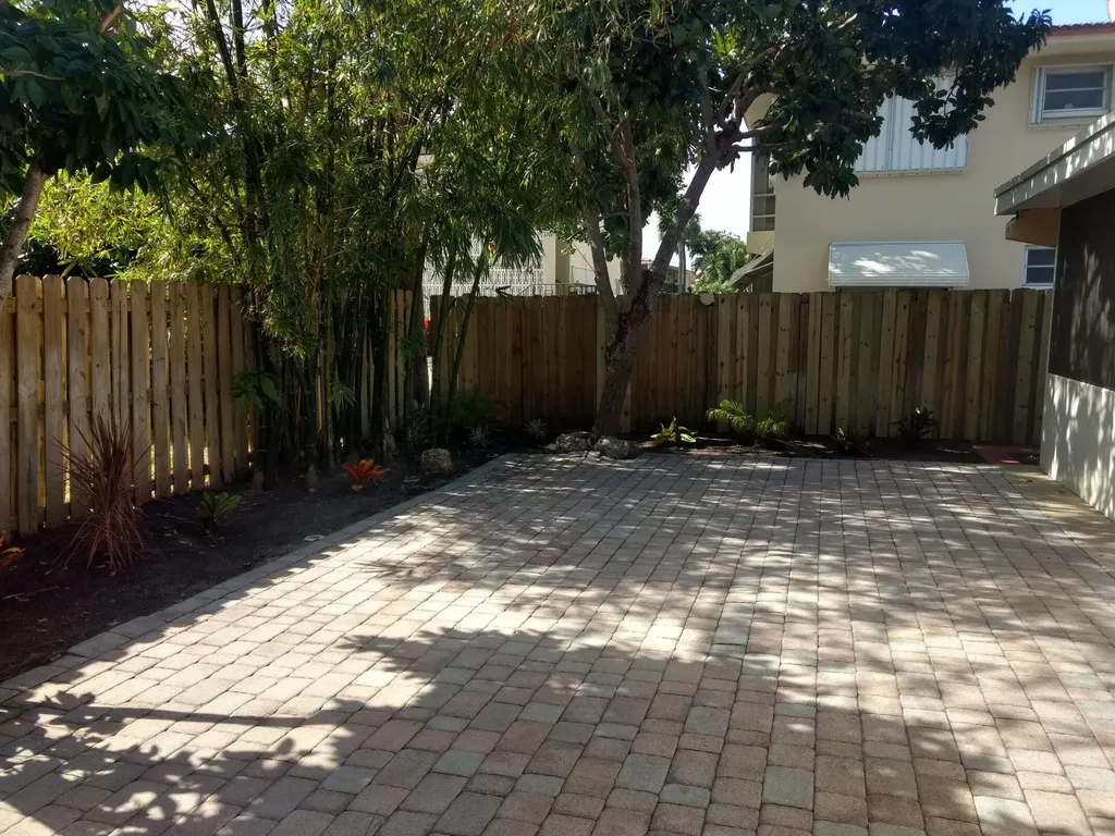 2210 NE 36th Street Lighthouse Point FL 33064