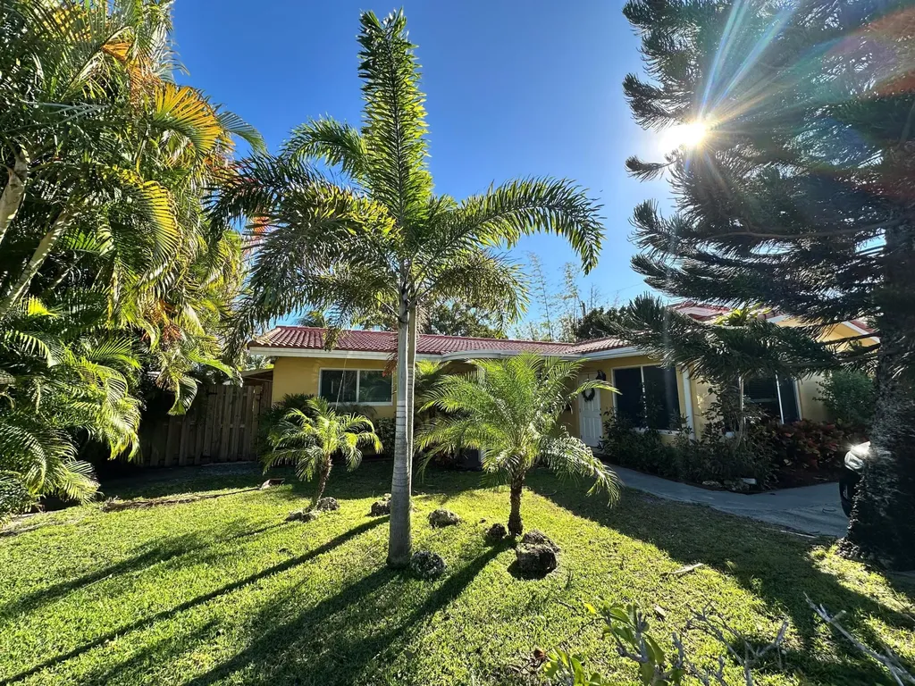 2210 NE 36th Street Lighthouse Point FL 33064