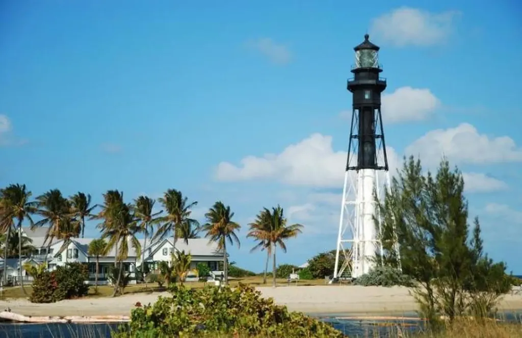 2248 NE 37th Street Lighthouse Point FL 33064