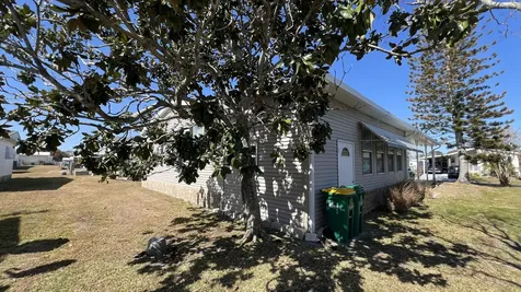 621 Puffin Drive Barefoot Bay FL 32976
