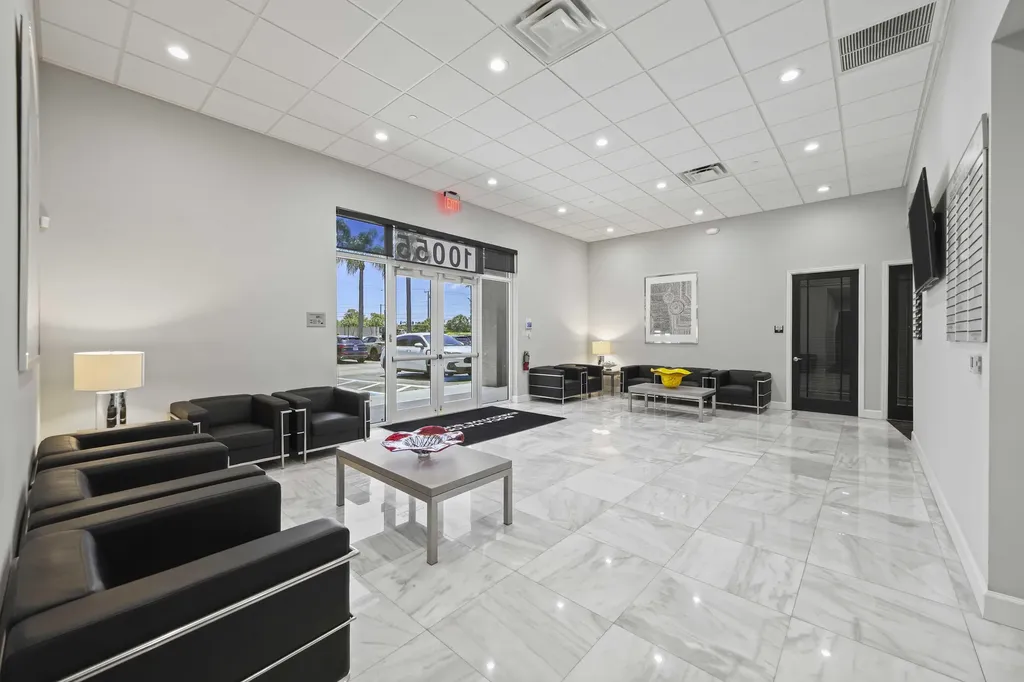 10055 Yamato Road Boca Raton FL 33498