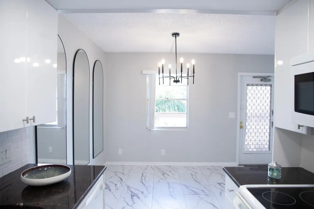 3085 Cornwall E Boca Raton FL 33434