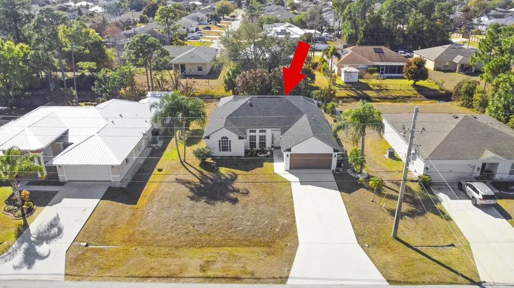 2012 SW Janette Avenue Port St Lucie FL 34953