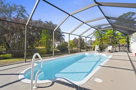 2012 SW Janette Avenue Port St Lucie FL 34953