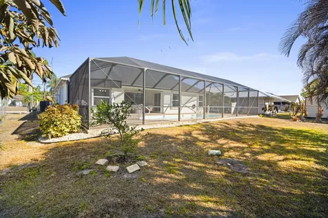 2012 SW Janette Avenue Port St Lucie FL 34953
