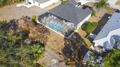 2012 SW Janette Avenue Port St Lucie FL 34953