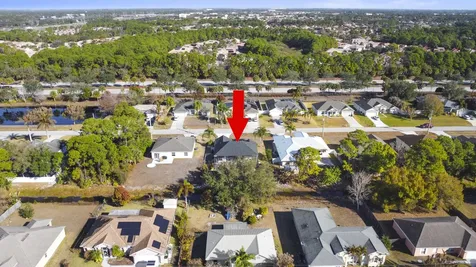 2012 SW Janette Avenue Port St Lucie FL 34953
