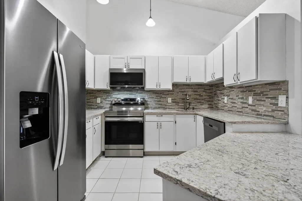 6572 Chasewood Drive Jupiter FL 33458