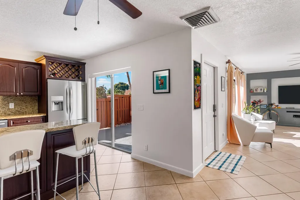 2889 SW 11th Place Deerfield Beach FL 33442