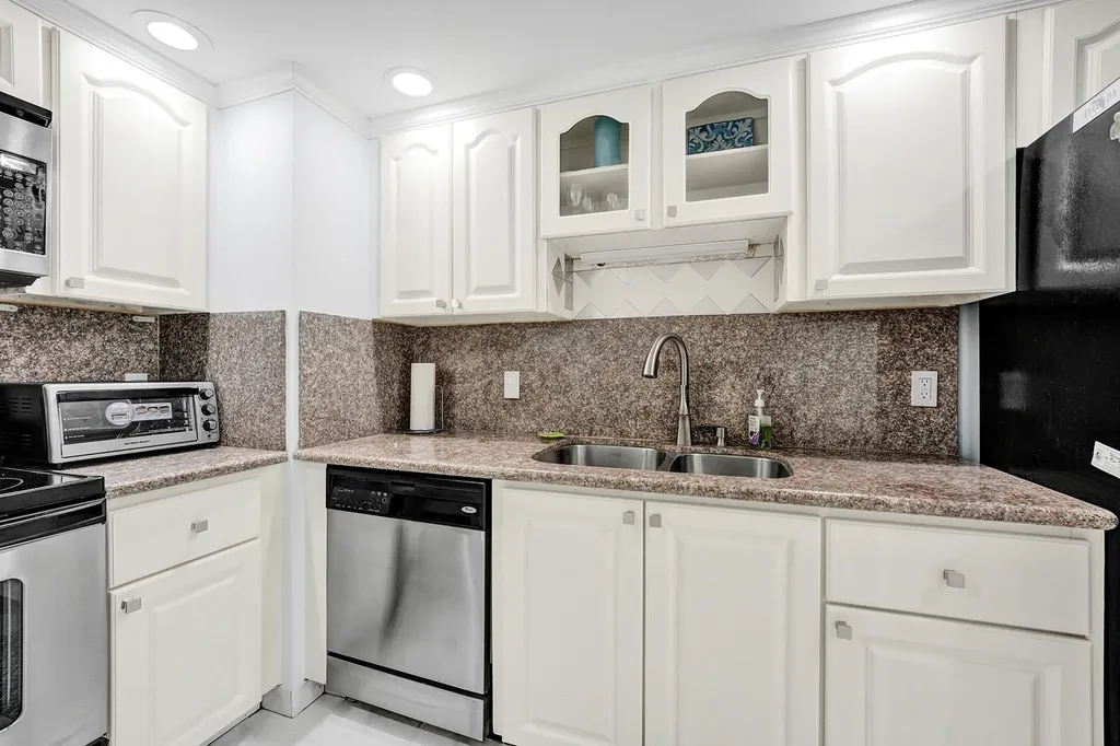 5600 N Flagler Drive West Palm Beach FL 33407