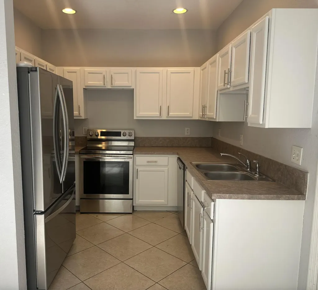 2143 SE SE Bell Isle Drive Port St Lucie FL 34952