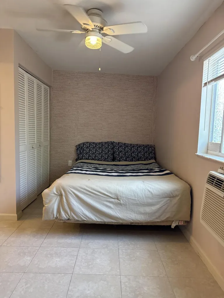 141 Ipswich Street Boca Raton FL 33487