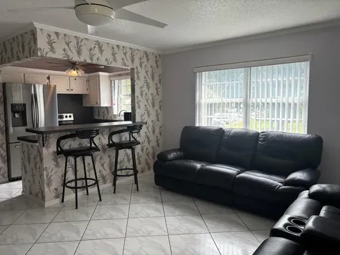 81 Windsor D West Palm Beach FL 33417