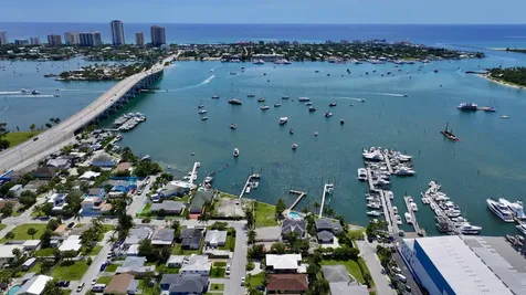 265 E 23rd Street Riviera Beach FL 33404