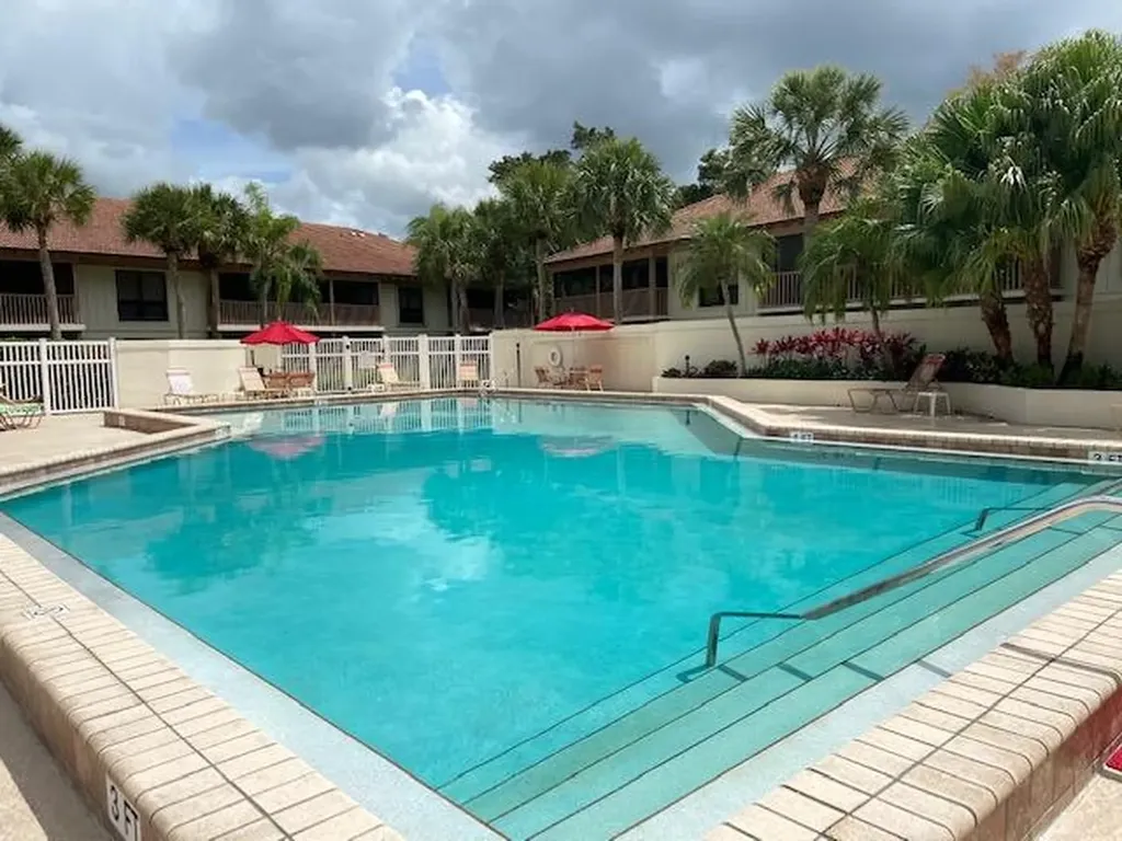 428 Brackenwood Lane S Palm Beach Gardens FL 33418