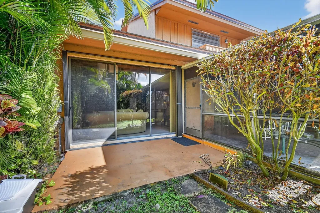 5373 Stonybrook Lane Boynton Beach FL 33437
