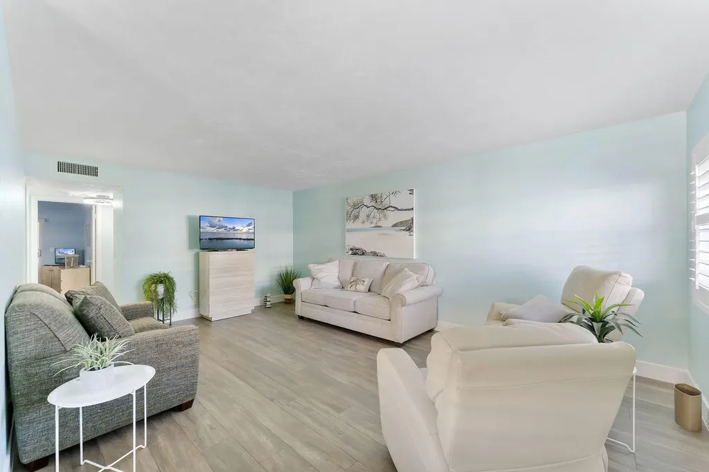 3322 Cynthia Lane Lake Worth Beach FL 33461