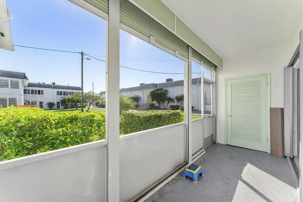 3322 Cynthia Lane Lake Worth Beach FL 33461