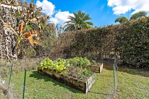 16434 75th Way N Palm Beach Gardens FL 33418