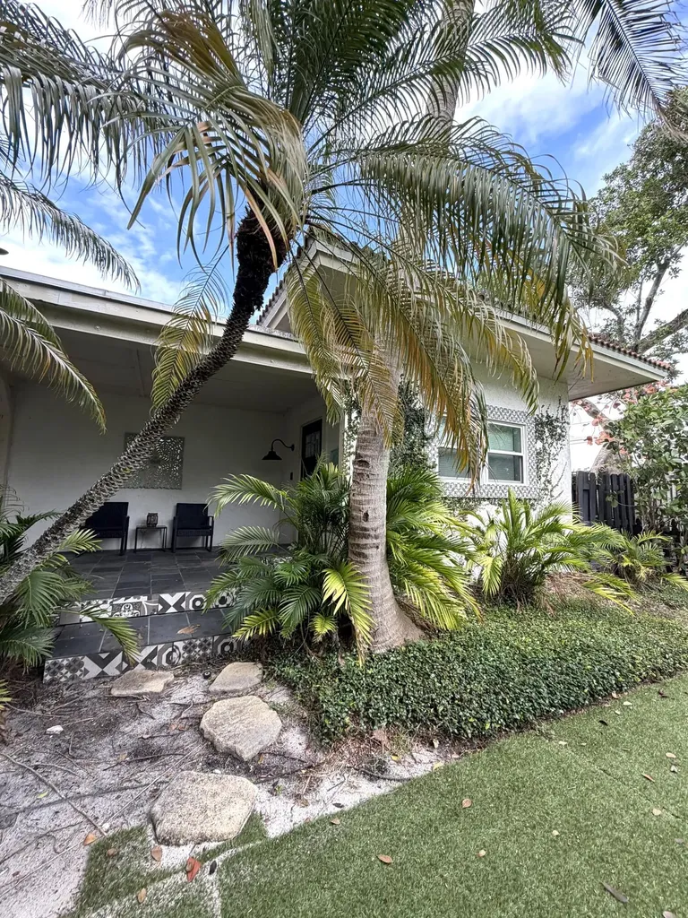 515 Ardmore Road West Palm Beach FL 33401