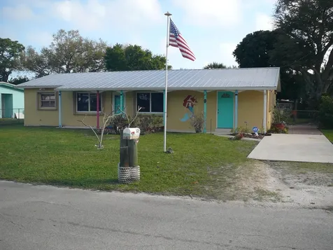 125 Garden Avenue Fort Pierce FL 34982