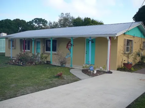 125 Garden Avenue Fort Pierce FL 34982