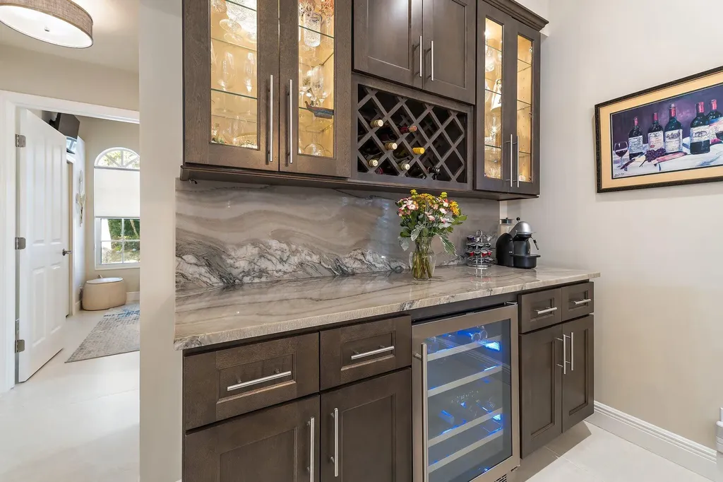 45 Via Verona Palm Beach Gardens FL 33418