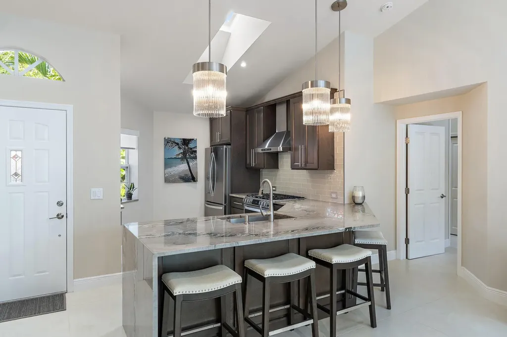 45 Via Verona Palm Beach Gardens FL 33418