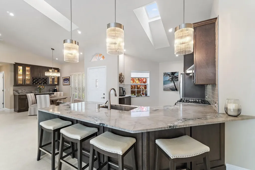 45 Via Verona Palm Beach Gardens FL 33418