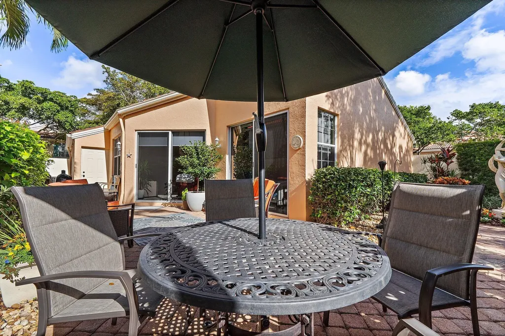 45 Via Verona Palm Beach Gardens FL 33418