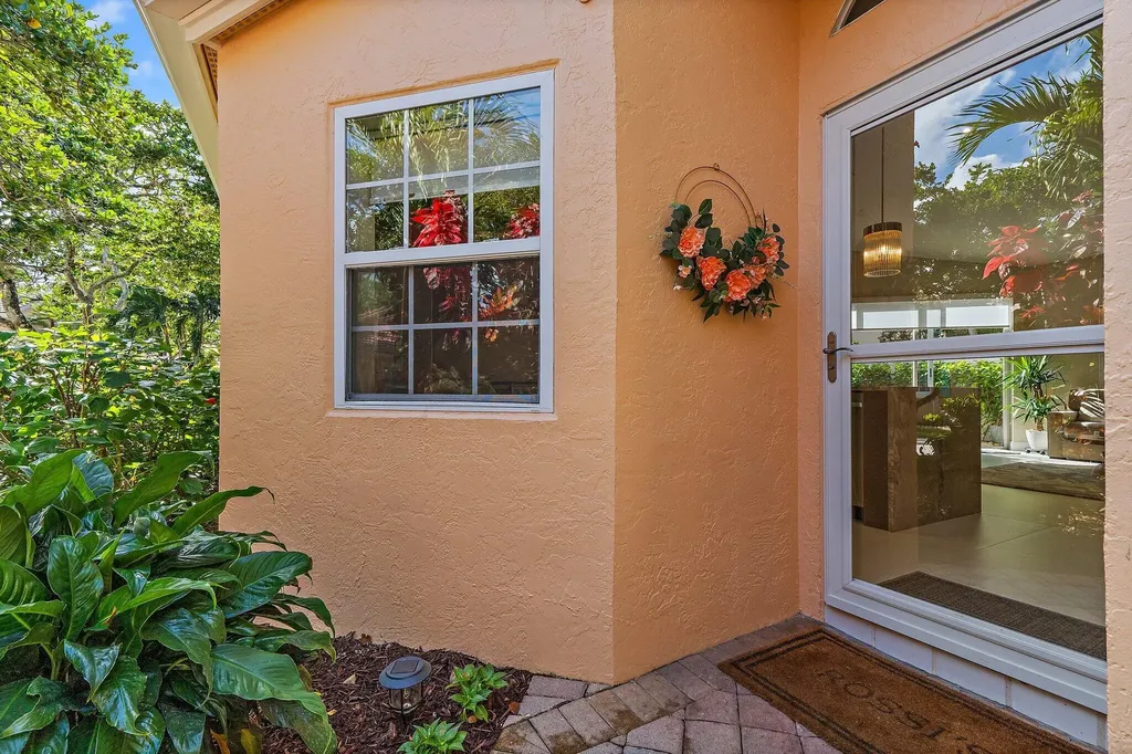 45 Via Verona Palm Beach Gardens FL 33418