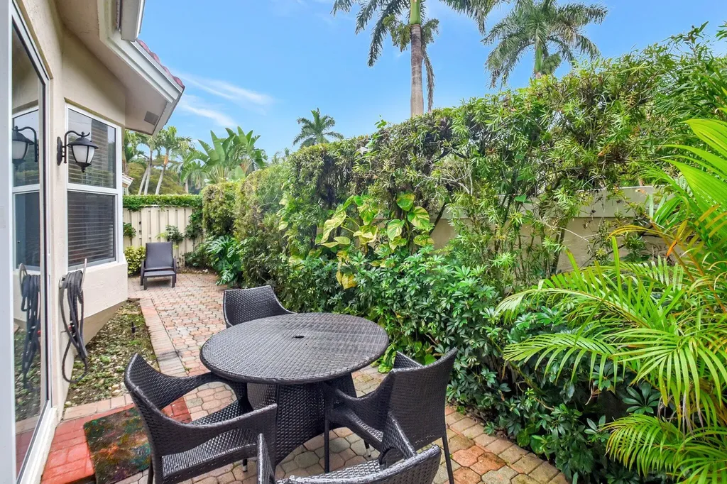 8180 Sandpiper Way West Palm Beach FL 33412